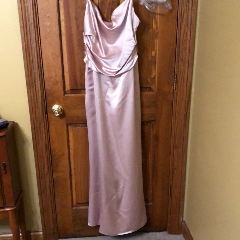 Bella Bridesmaid dress-rose quartz size 14